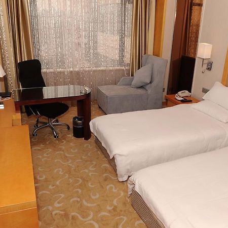 Shanghai Sky Rainbow Hotel Phòng bức ảnh